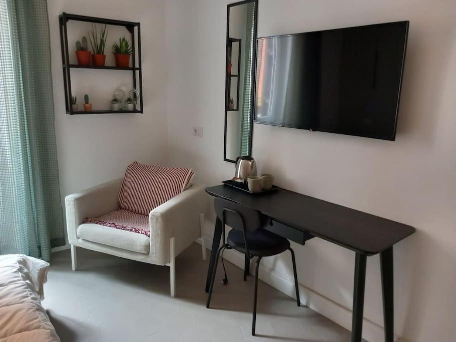 Apartment Joy Is - San Giovanni - Colosseo Rom